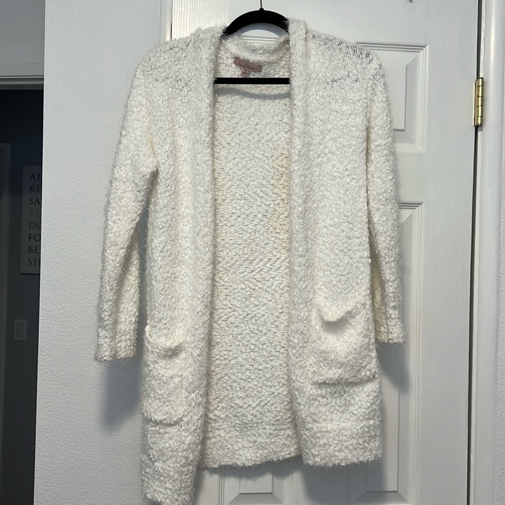 Love tree small white cardigan